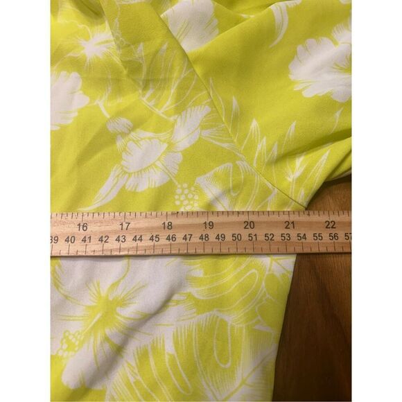 Tropical Mixed print puff sleeve tie front crop top neon green size medium - Picture 7 of 8